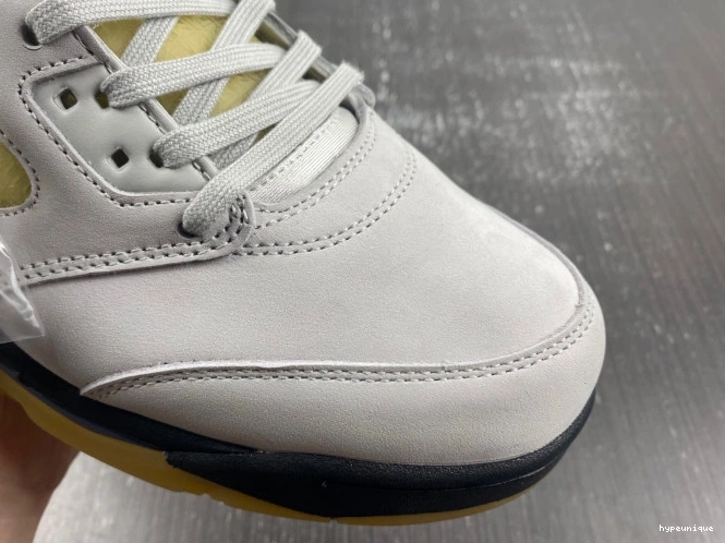 HYPE A Ma WMNS Air x Jordan FZ5758-004 5 Maniere 0703
